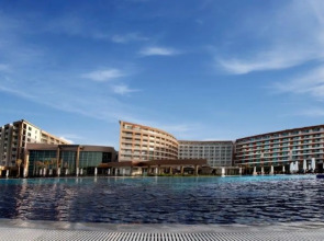 Отель Elexus Hotel Resort & Spa & Casino