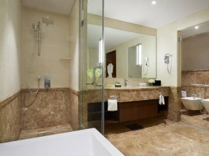 Отель Royal Tulip Muscat