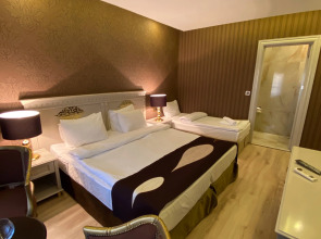 Отель Golden Gate