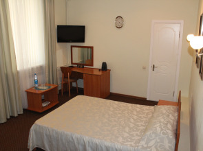 Отель Золотой Лев