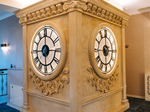 Отель The Clocktower