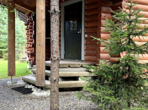 Гостевой дом у Озера в Лесу Маркова заимка