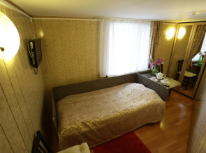 Отель Астра