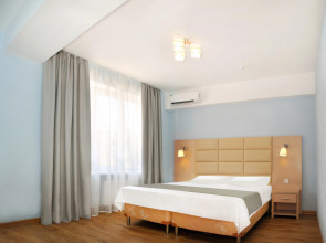 Отель Черноморский