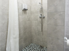 Апартаменты 9 Ночей на Карташова №2