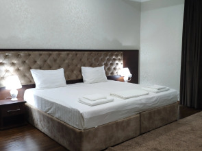 Отель Grand Turon Plaza