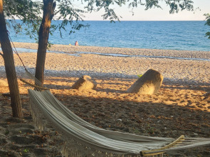 База отдыха Коттеджи на берегу моря