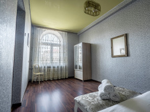 Апартаменты около Цума на Независимости