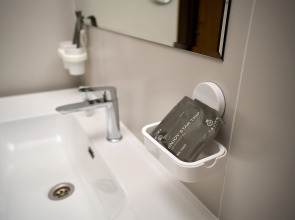 Отель Crown Hotel Bishkek