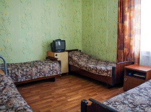 Отель Адамас