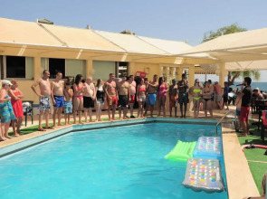 Отель Tuntas Beach Altinkum