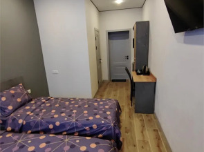 Отель Плаза +