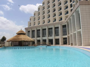 Отель Ethiopian Skylight