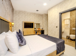 Bulton Hotel Airport