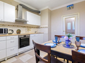 Апартаменты Домотелли 1 на Коломяжском