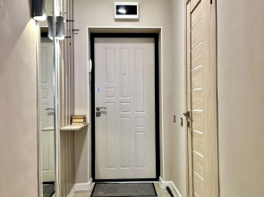 Апартаменты Яркая студия Моно с Видом на Коктобе