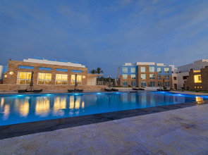 Отель Luxotel Aqaba Beach Resort & Spa Hotel