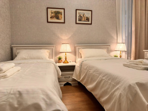 Апартаменты HISTORY 1888 Сentral Apartment & Excursions