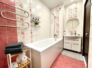 Квартира Евротрёшка Семейная с Видом на Лавру с Четырьмя Раздельными Кроватями