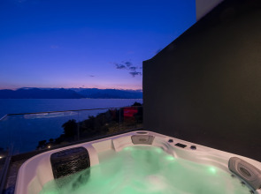 Отель Lucky Monkey