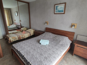 Квартира 10 мин до центра, уютно, чисто, ванна для двоих