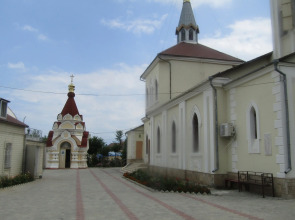 Гостевой дом Религиозная Организация Православный приход храма Всех Святых г. Феодосии Республики Крым Феодосийской епархии