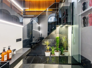 Апартаменты на Невском проспекте hth24 Apartments, авторский дизайн, сауна, камин