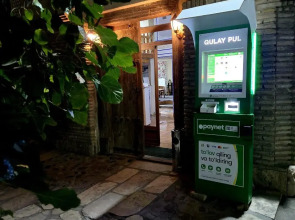 Отель Chor Minor 90 м до cтарого города мы готовы к осеннему празднику