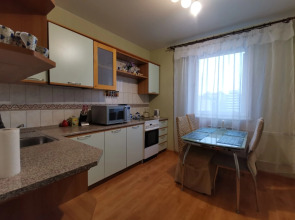 Комната у Метро Комендантский Проспект .