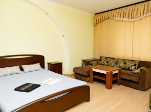 Апартаменты Домино возле КТЦ Югра-Классик