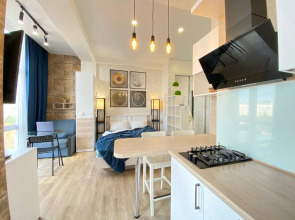 Море квартир уютная студия с панорамными окнами в центре Адлера 2