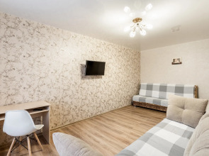 Апартаменты на Сутки на улице Октябрьской 46