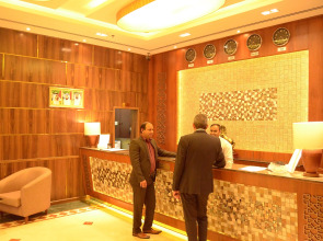 Отель Nejoum Al Emarate