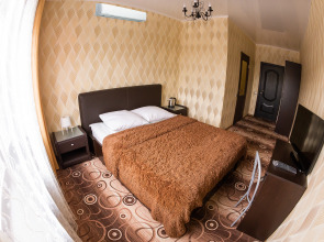 Отель Империал