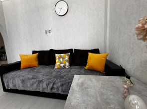 Квартира Новая Двухкомнатная квартира до 8 человек прямо у входа в метро