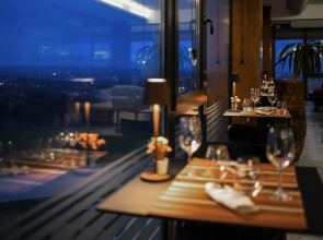 Отель Alexander Resort