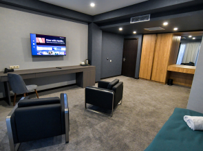 Отель West Inn Georgia