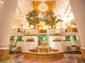 Отель Montien Riverside Hotel Bangkok