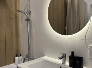 Квартира BestHome Евродвушка стильная светлая в центре города