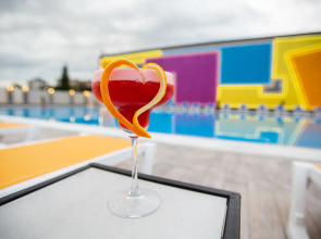 Отель West Inn Georgia