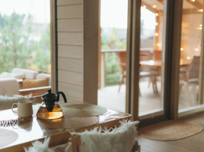 Частный дом с баней и чаном у воды и леса