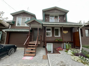 Гостевой дом Дом с лилиями