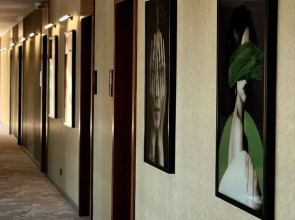 Отель Riviera Hotel