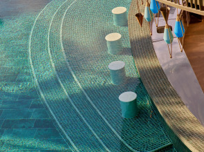 Lara Barut Collection