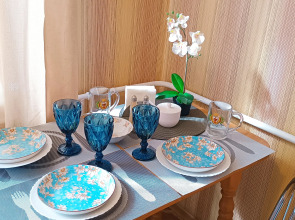 Апартаменты Центр, красивый вид на озеро, 9 этаж, лифт