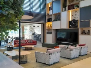 Апартаменты 2 комн. De Luxe YES с видом на ВДНХ и Останкино