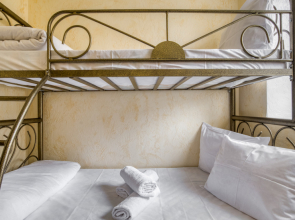 Отель Винтерфелл  Старый Арбат