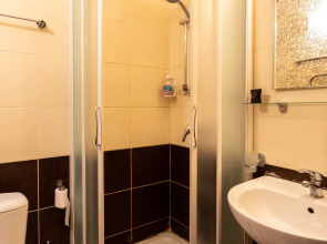 Квартира Номер в Отеле с Балконом Шикарным Видом на Горы