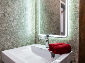 Апартаменты в Нoвоpоccийcкe c Дизaйнерcким Рeмoнтoм