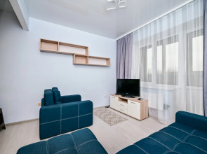 Апартаменты на Дмитрия Михайлова 12 (3)